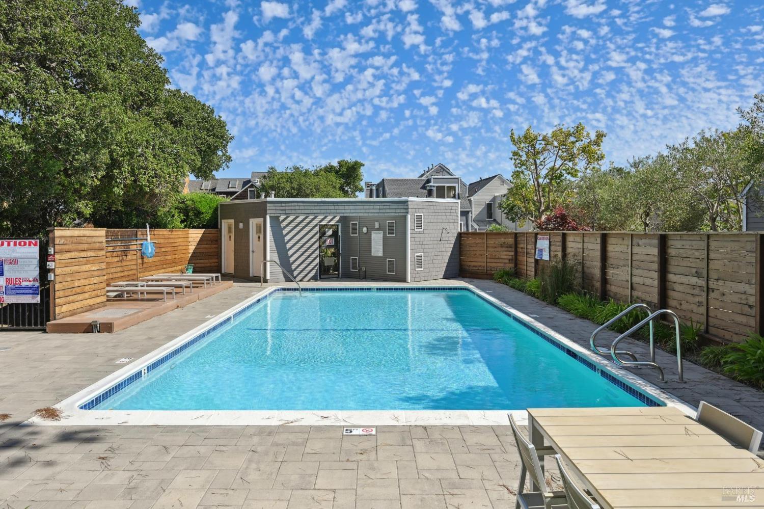 Detail Gallery Image 44 of 44 For 4 Milland Ct, Mill Valley,  CA 94941 - 3 Beds | 2/1 Baths