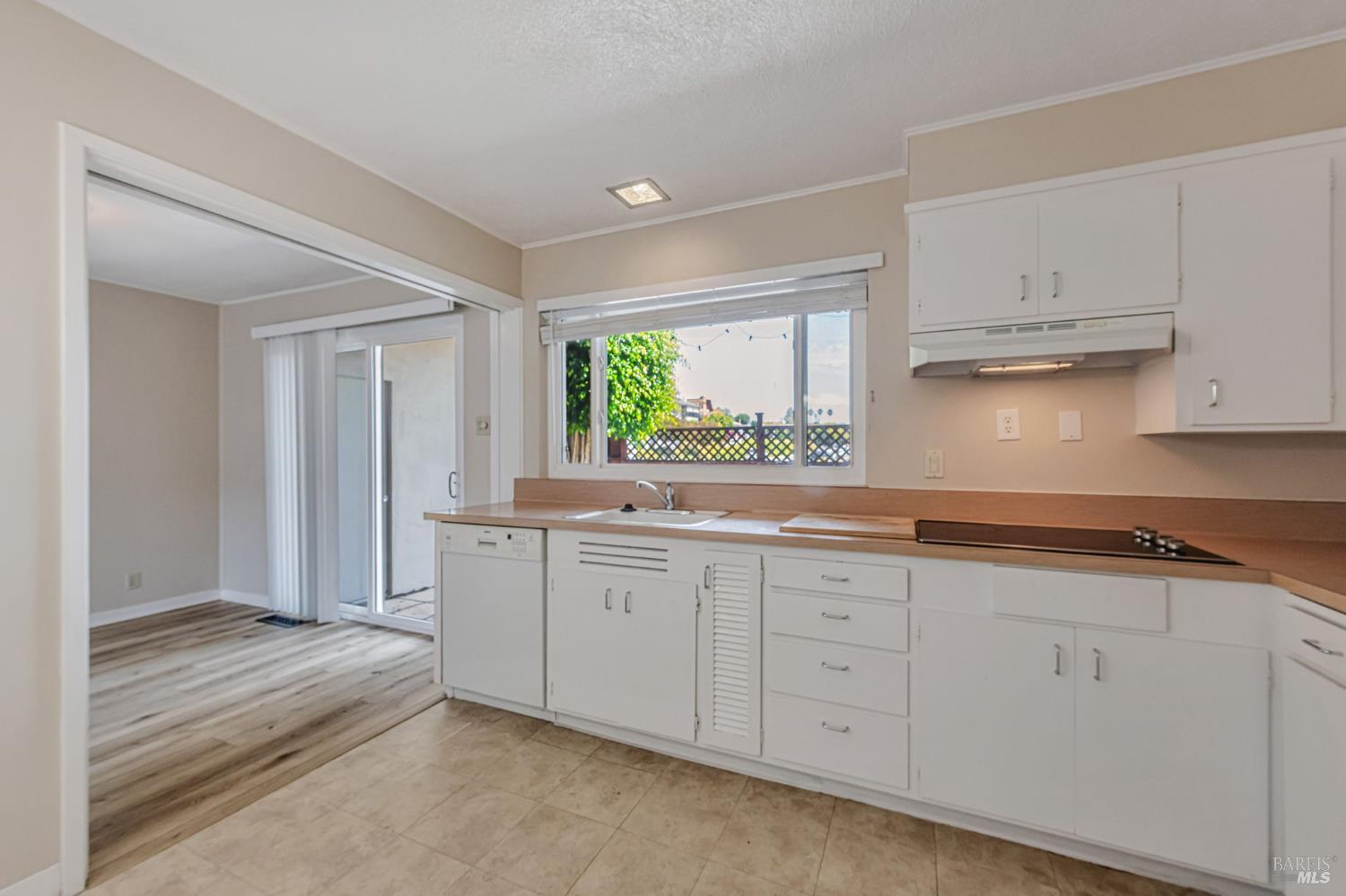 Detail Gallery Image 9 of 26 For 4 Point San Pedro Road Unkn #4,  San Rafael,  CA 94901 - 2 Beds | 2 Baths