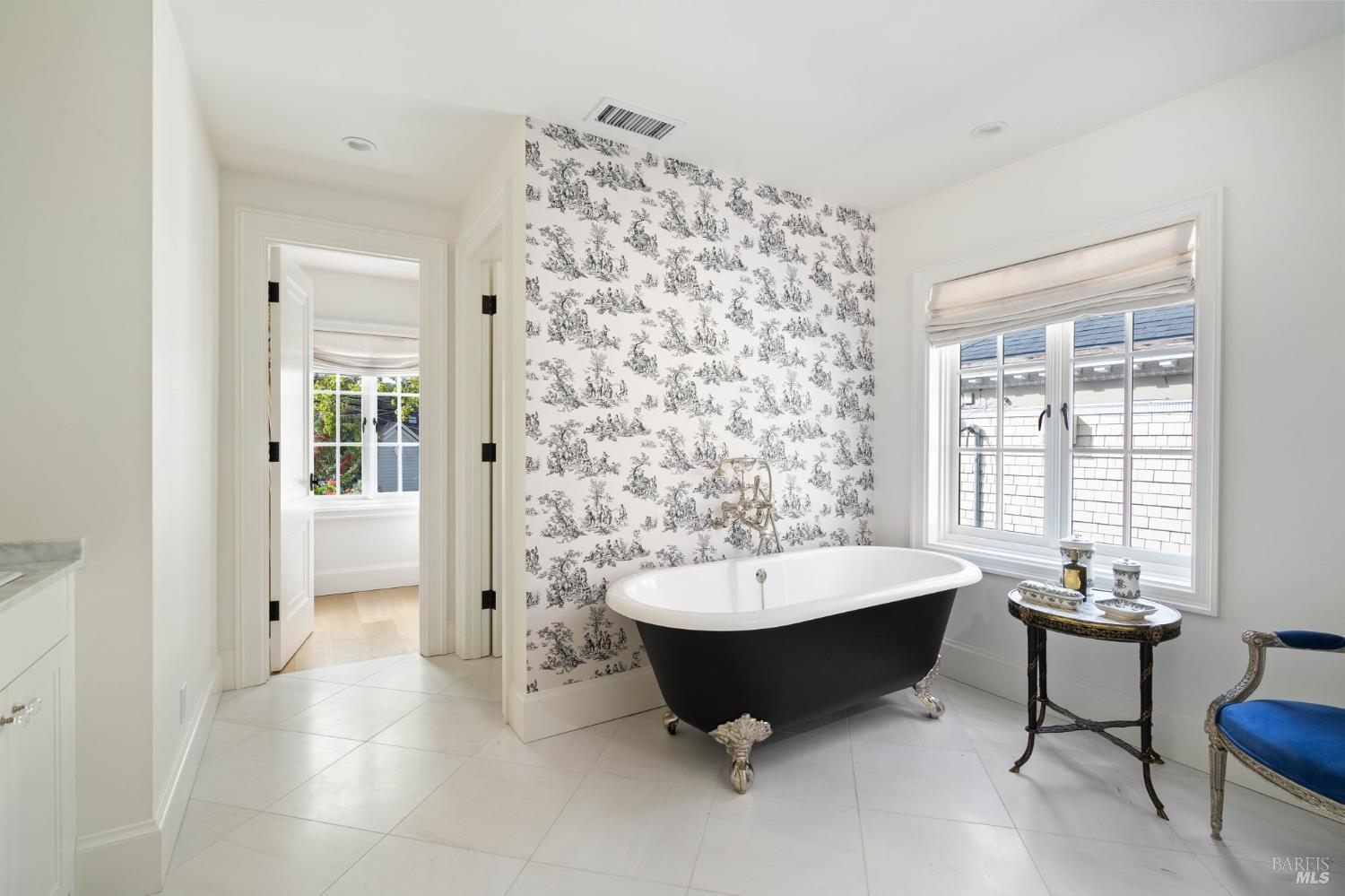 Detail Gallery Image 35 of 51 For 853 D St, Petaluma,  CA 94952 - 3 Beds | 2/1 Baths