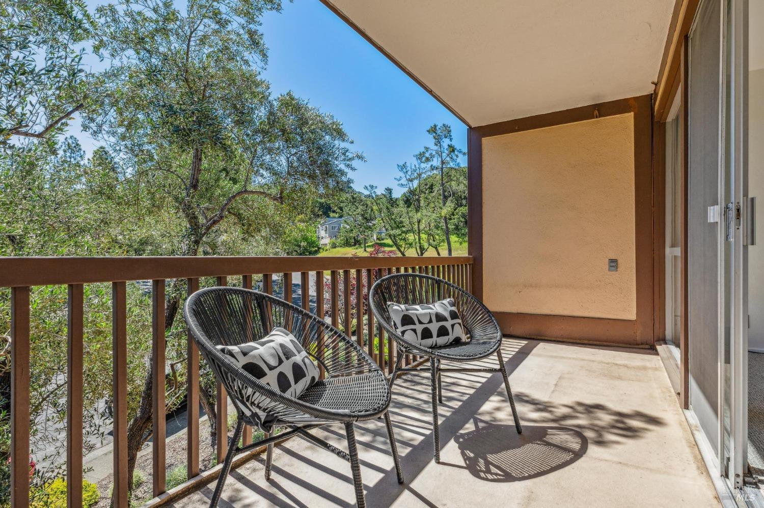 Detail Gallery Image 23 of 42 For 952 Lea Dr, San Rafael,  CA 94903 - 1 Beds | 1 Baths