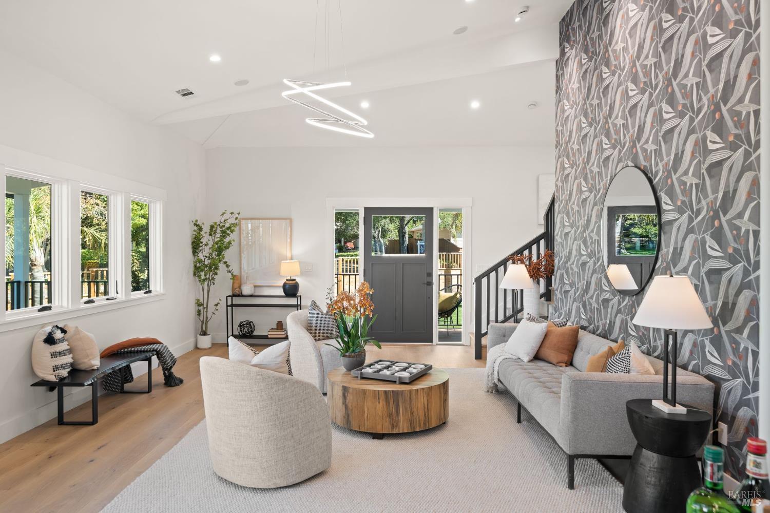 Detail Gallery Image 13 of 62 For 59 San Pablo Ave, San Rafael,  CA 94903 - 4 Beds | 3 Baths