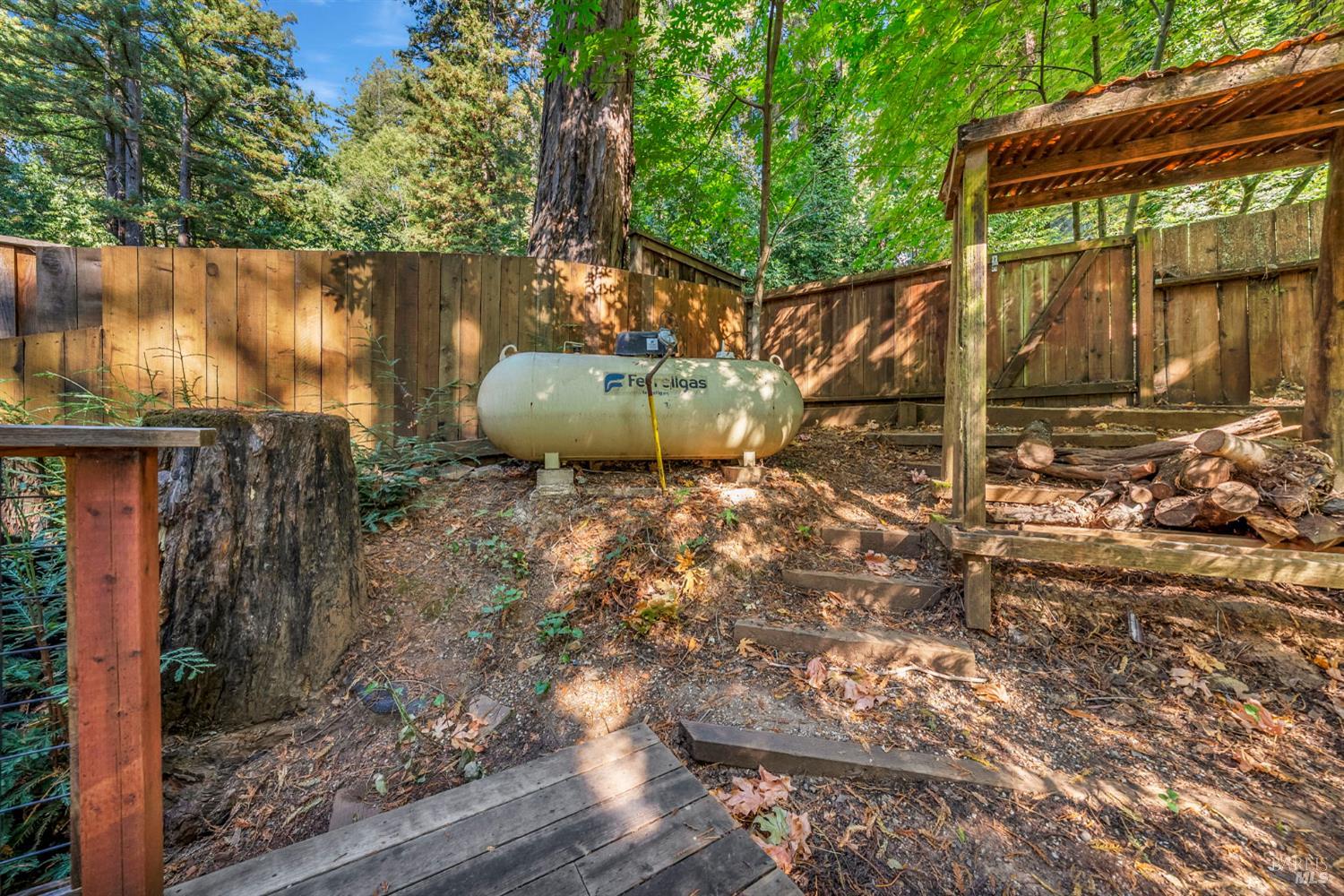 Detail Gallery Image 52 of 61 For 10864 Ogburn Ln, Forestville,  CA 95436 - 2 Beds | 3 Baths