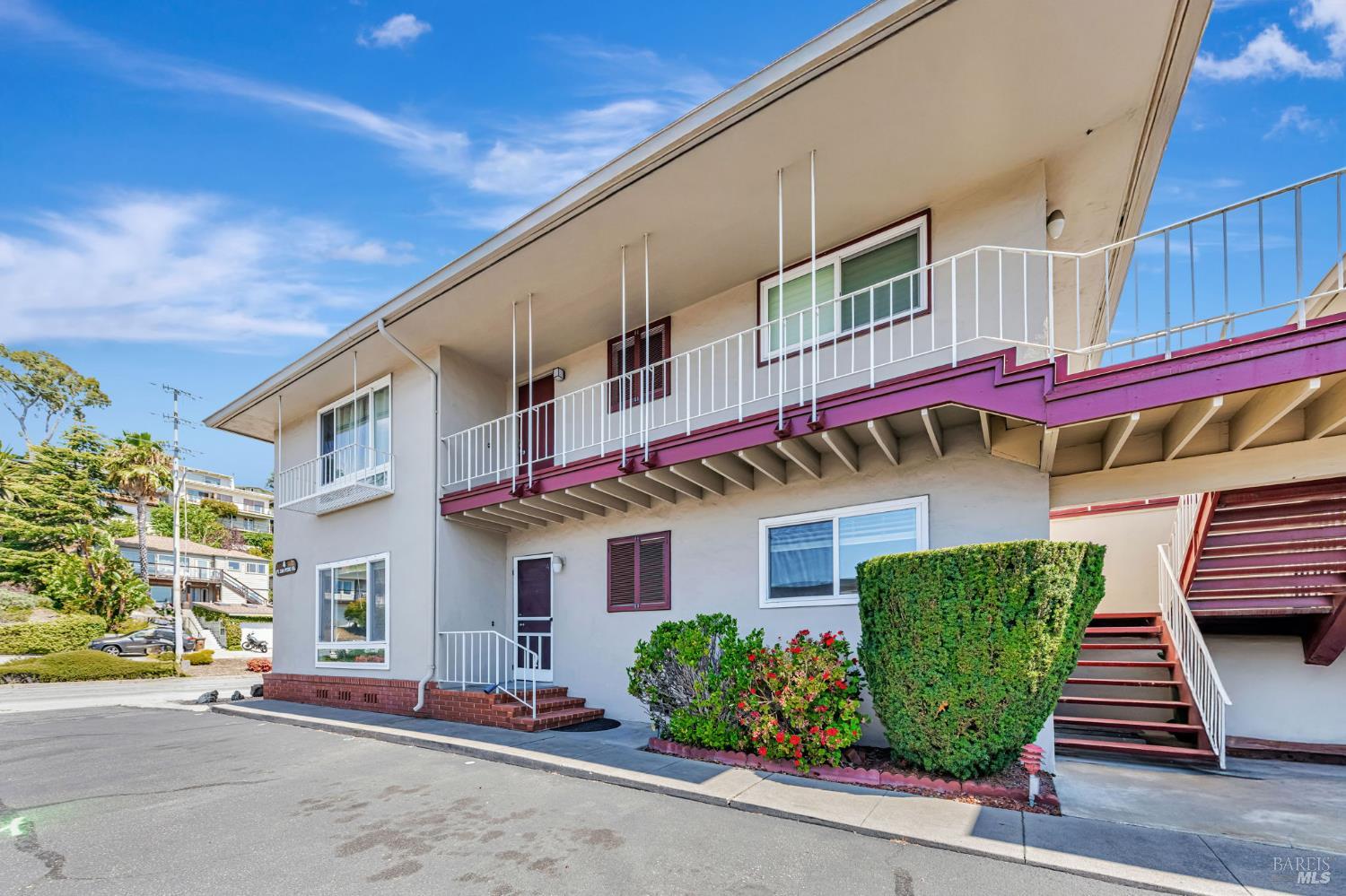 Detail Gallery Image 2 of 26 For 4 Point San Pedro Road Unkn #4,  San Rafael,  CA 94901 - 2 Beds | 2 Baths