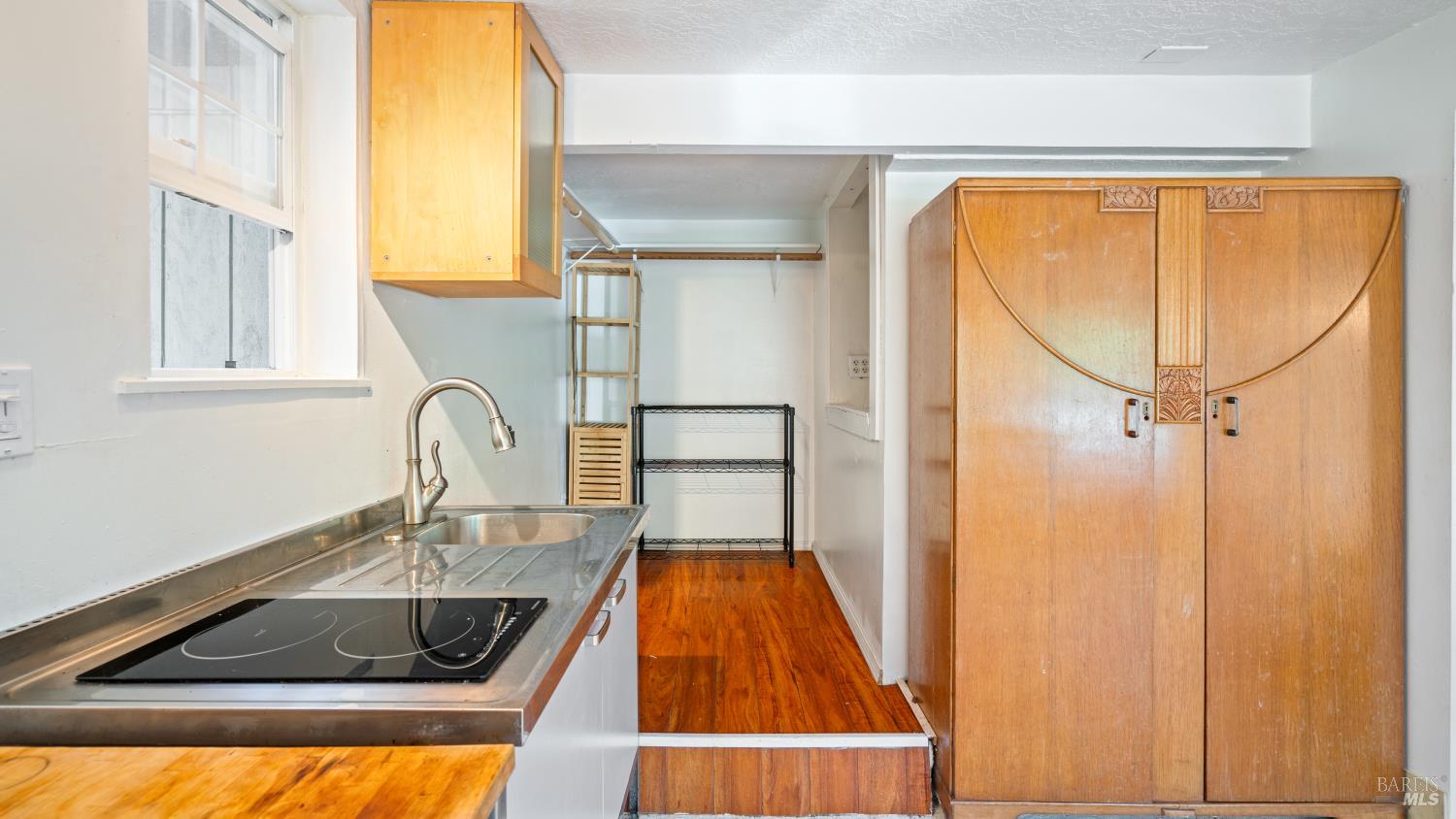 Detail Gallery Image 46 of 64 For 20 Corona Ave, Lagunitas,  CA 94938 - 2 Beds | 2 Baths