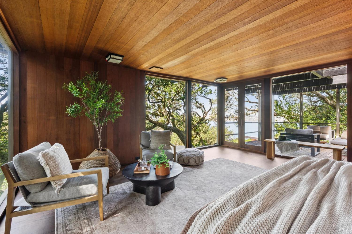 Detail Gallery Image 26 of 31 For 290 Currey Ln, Sausalito,  CA 94965 - 2 Beds | 1 Baths