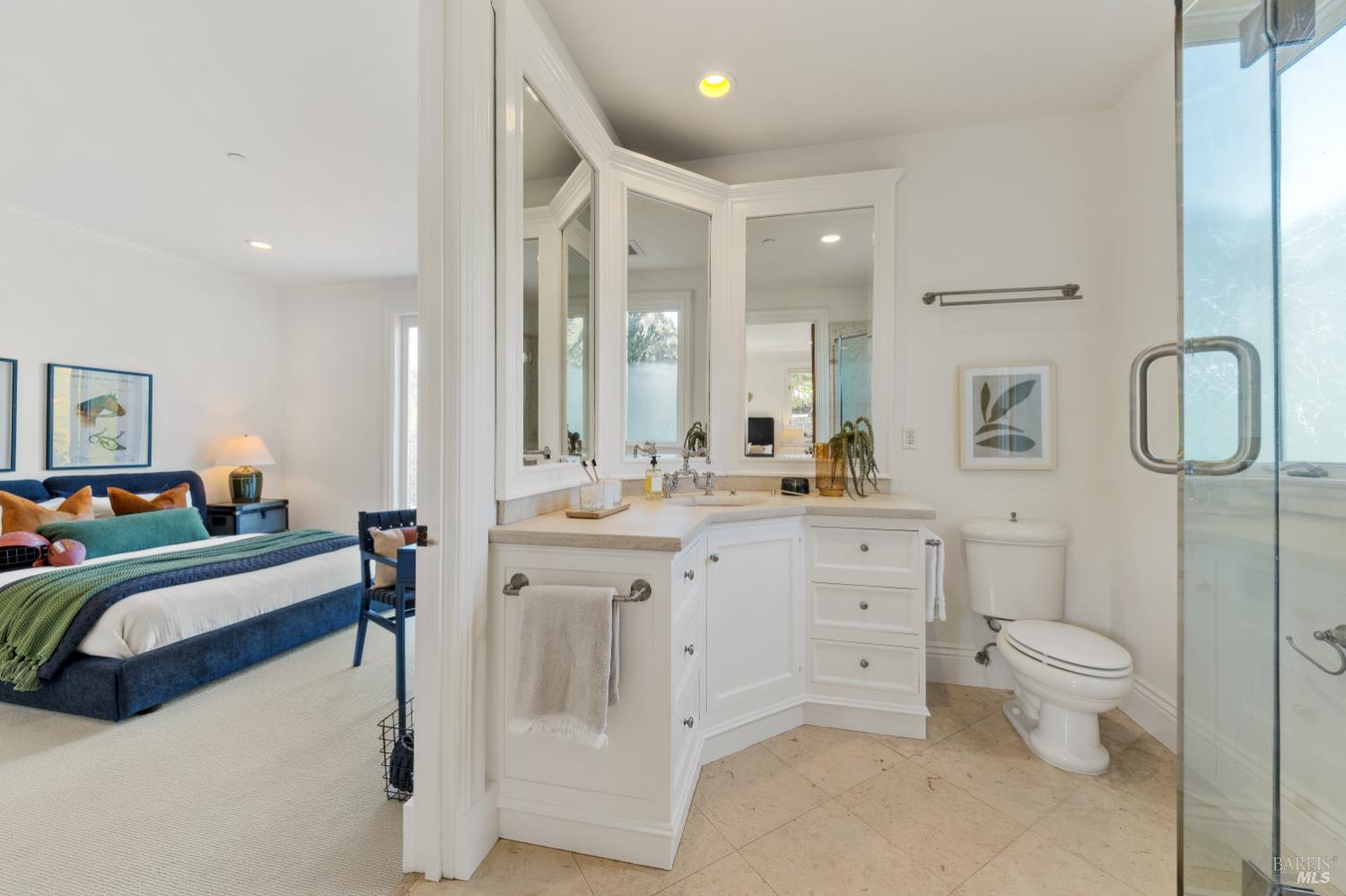 Detail Gallery Image 33 of 73 For 48 Ranch Rd, San Rafael,  CA 94903 - 4 Beds | 4/1 Baths