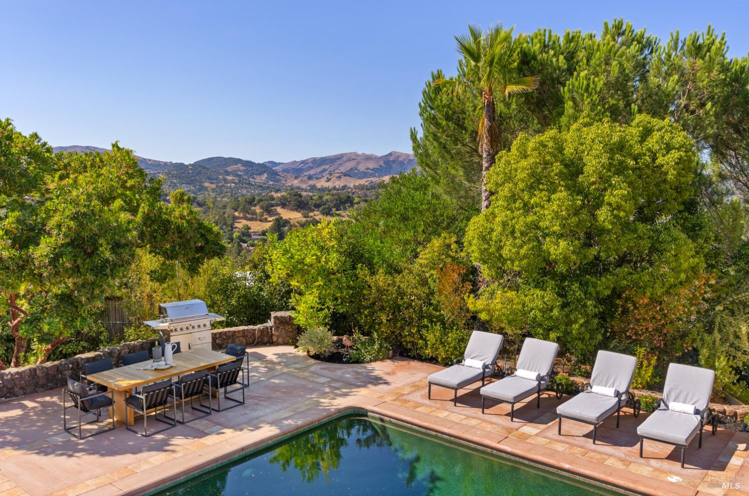 Detail Gallery Image 59 of 73 For 48 Ranch Rd, San Rafael,  CA 94903 - 4 Beds | 4/1 Baths