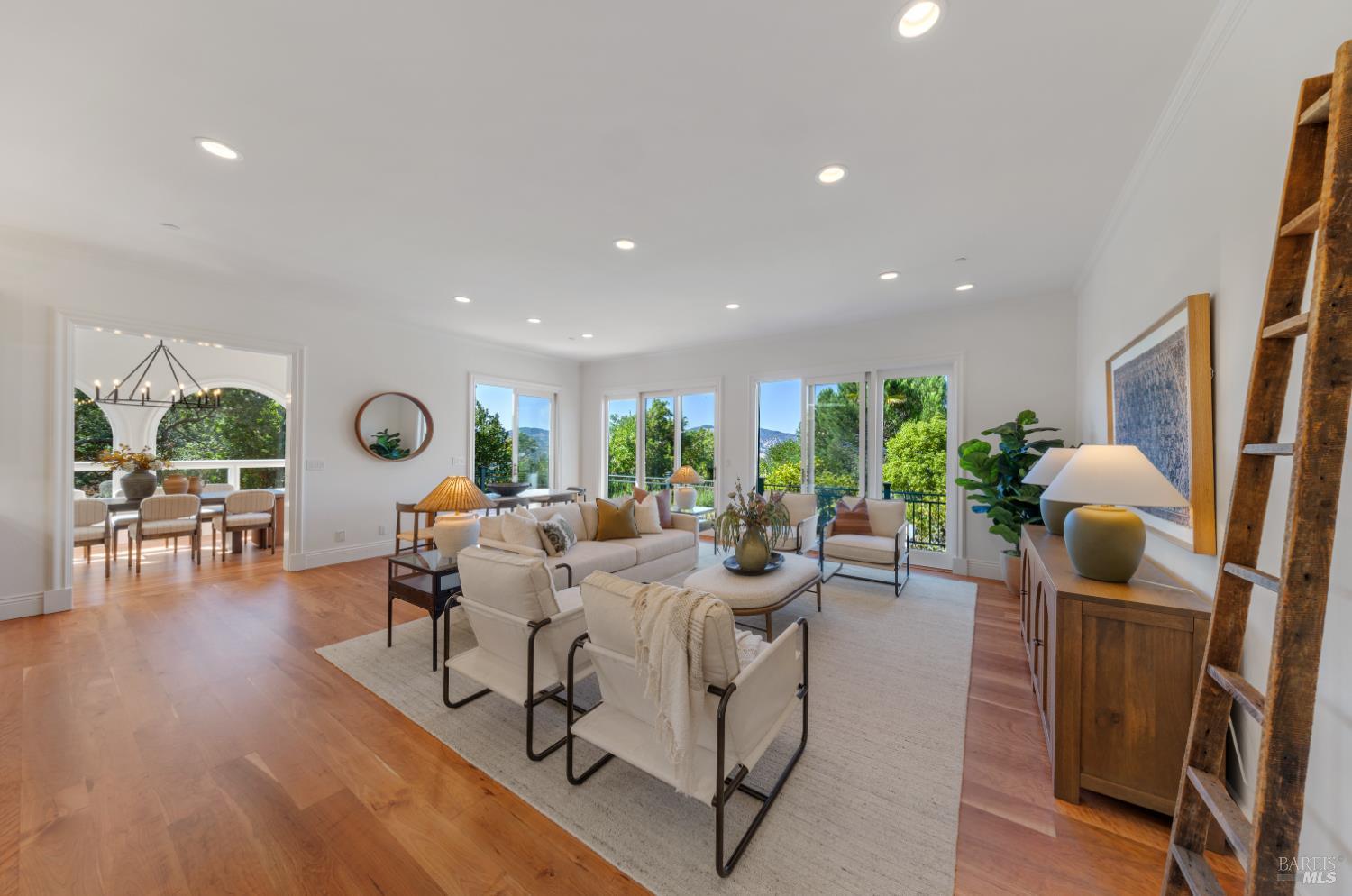 Detail Gallery Image 24 of 73 For 48 Ranch Rd, San Rafael,  CA 94903 - 4 Beds | 4/1 Baths