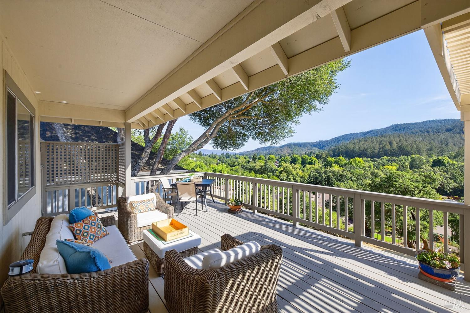 Detail Gallery Image 23 of 66 For 6382 Meadowridge Dr, Santa Rosa,  CA 95409 - 2 Beds | 2 Baths
