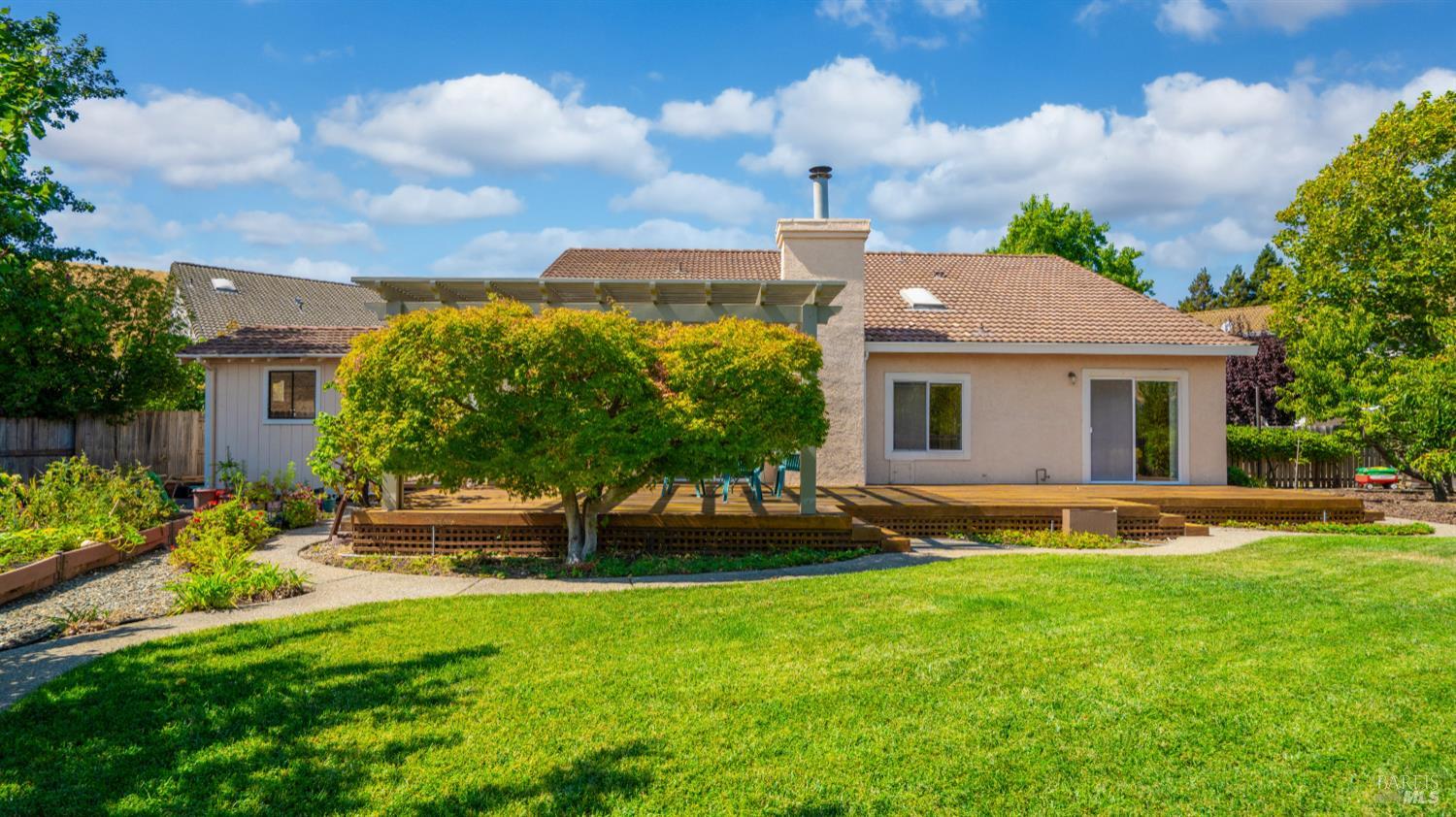 Detail Gallery Image 41 of 75 For 124 Cannes Ct, Fairfield,  CA 94534 - 4 Beds | 2 Baths