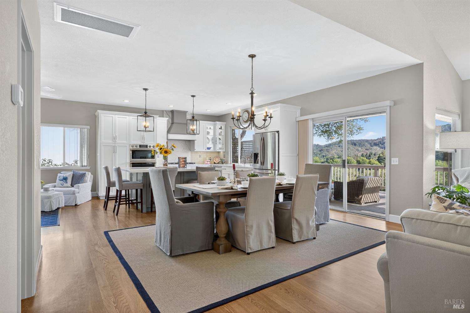 Detail Gallery Image 44 of 66 For 6382 Meadowridge Dr, Santa Rosa,  CA 95409 - 2 Beds | 2 Baths