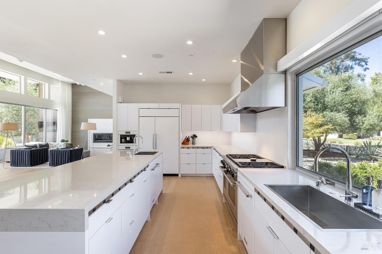 Detail Gallery Image 12 of 41 For 1405 Old Winery Ct, Sonoma,  CA 95476 - 3 Beds | 2/1 Baths