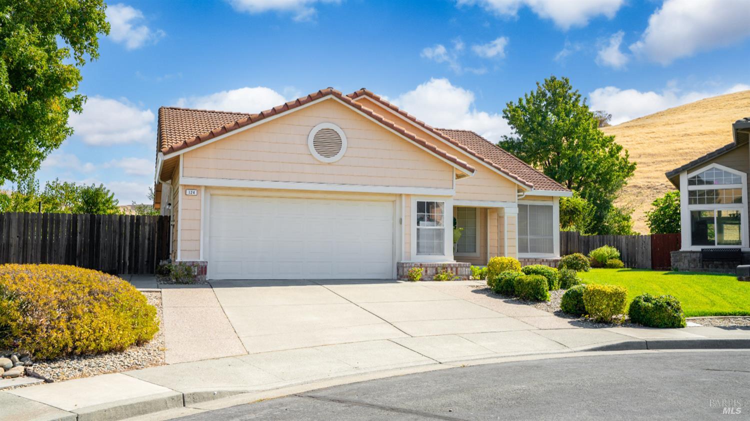 Detail Gallery Image 3 of 75 For 124 Cannes Ct, Fairfield,  CA 94534 - 4 Beds | 2 Baths