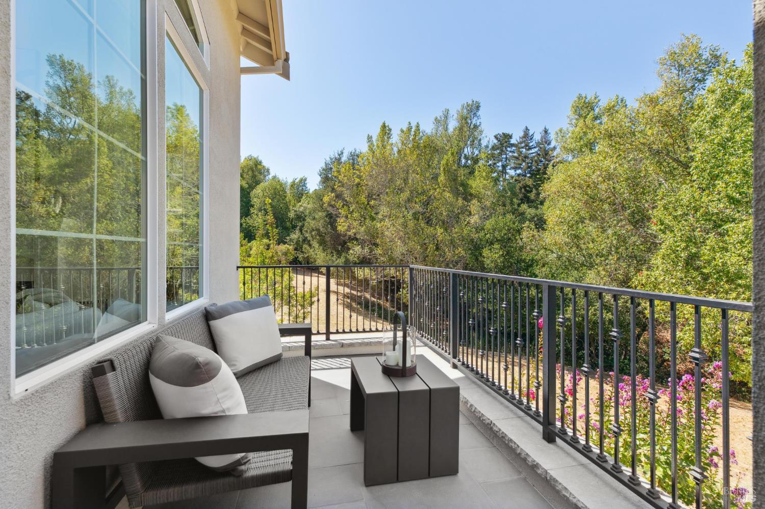Detail Gallery Image 89 of 96 For 3747 Beartooth Ln, Napa,  CA 94558 - 4 Beds | 3 Baths