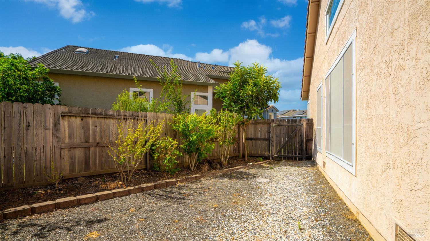 Detail Gallery Image 38 of 75 For 124 Cannes Ct, Fairfield,  CA 94534 - 4 Beds | 2 Baths