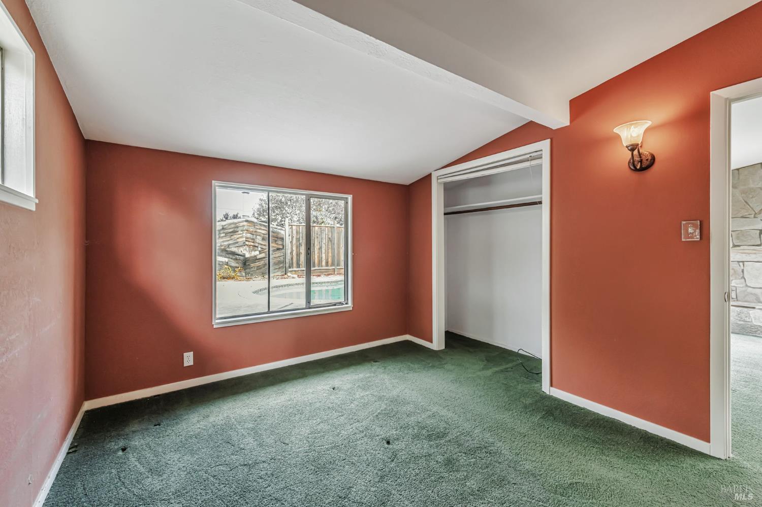 Detail Gallery Image 16 of 33 For 615 Rosal Way, San Rafael,  CA 94903 - 4 Beds | 2 Baths