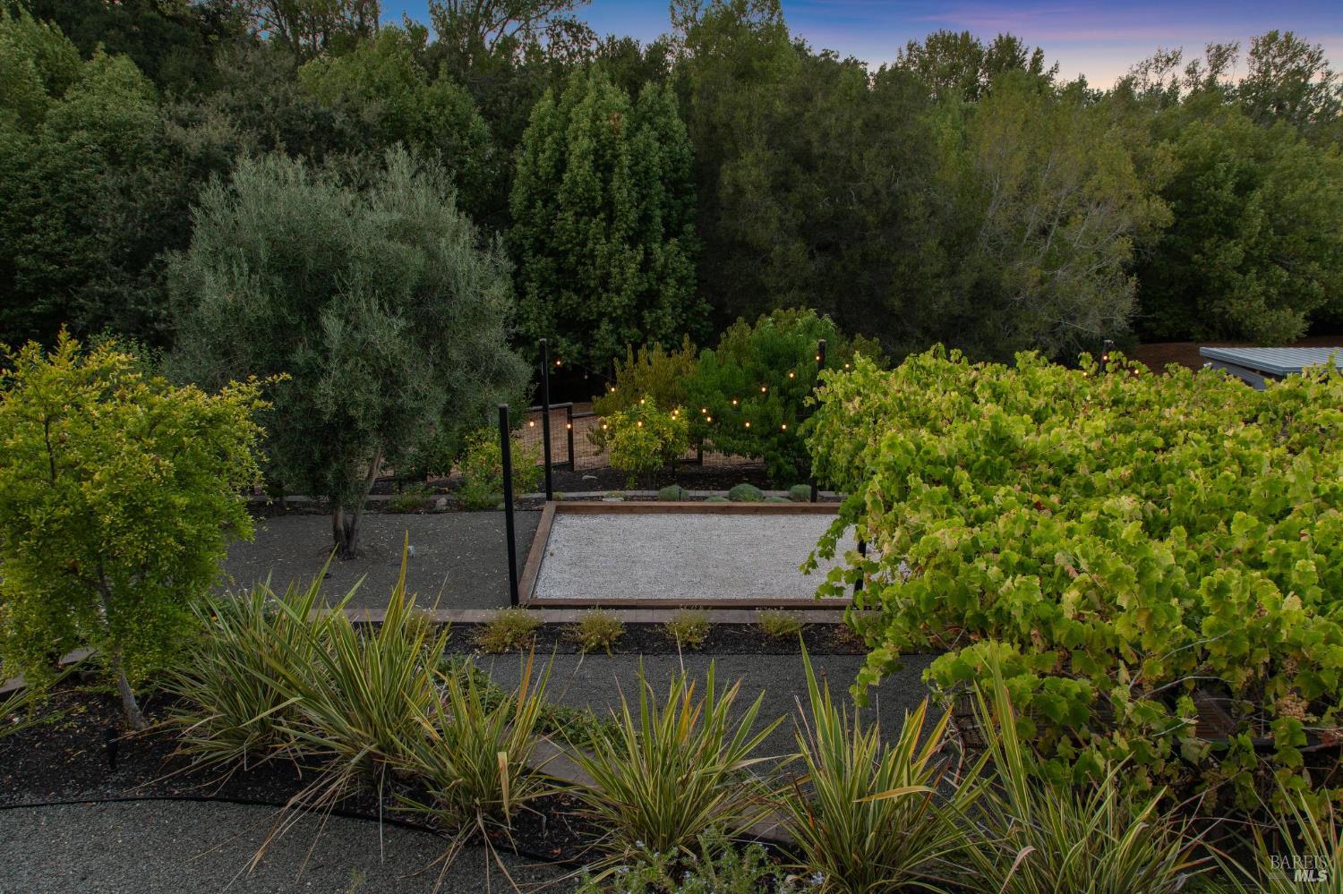 Detail Gallery Image 88 of 96 For 3747 Beartooth Ln, Napa,  CA 94558 - 4 Beds | 3 Baths