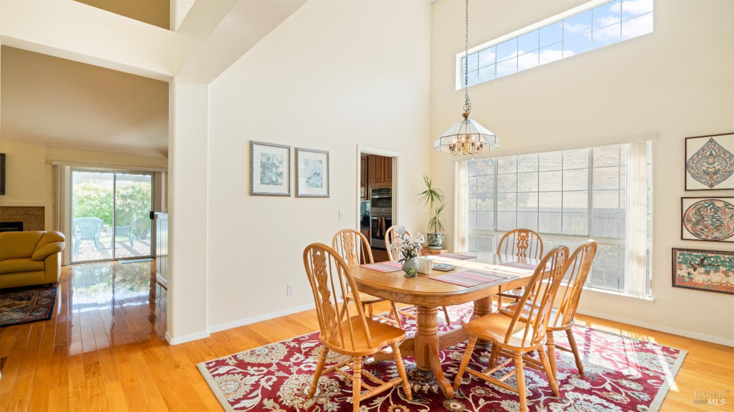 Detail Gallery Image 9 of 75 For 124 Cannes Ct, Fairfield,  CA 94534 - 4 Beds | 2 Baths
