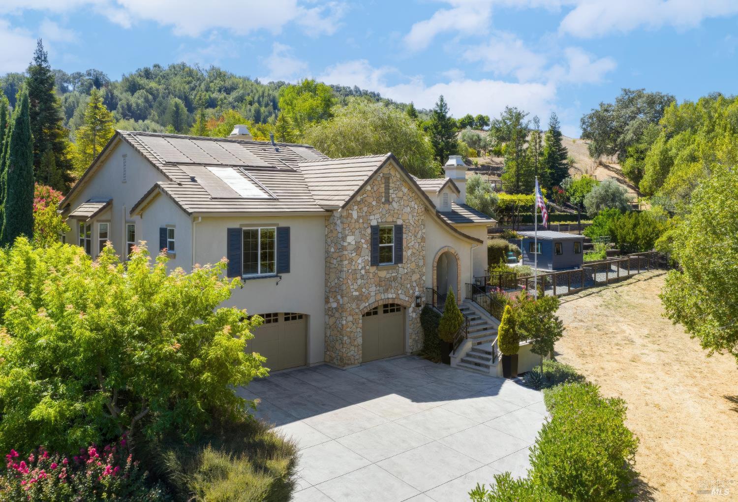 Detail Gallery Image 95 of 96 For 3747 Beartooth Ln, Napa,  CA 94558 - 4 Beds | 3 Baths