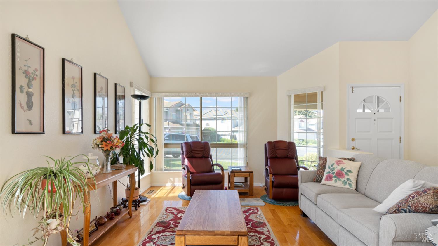 Detail Gallery Image 6 of 75 For 124 Cannes Ct, Fairfield,  CA 94534 - 4 Beds | 2 Baths