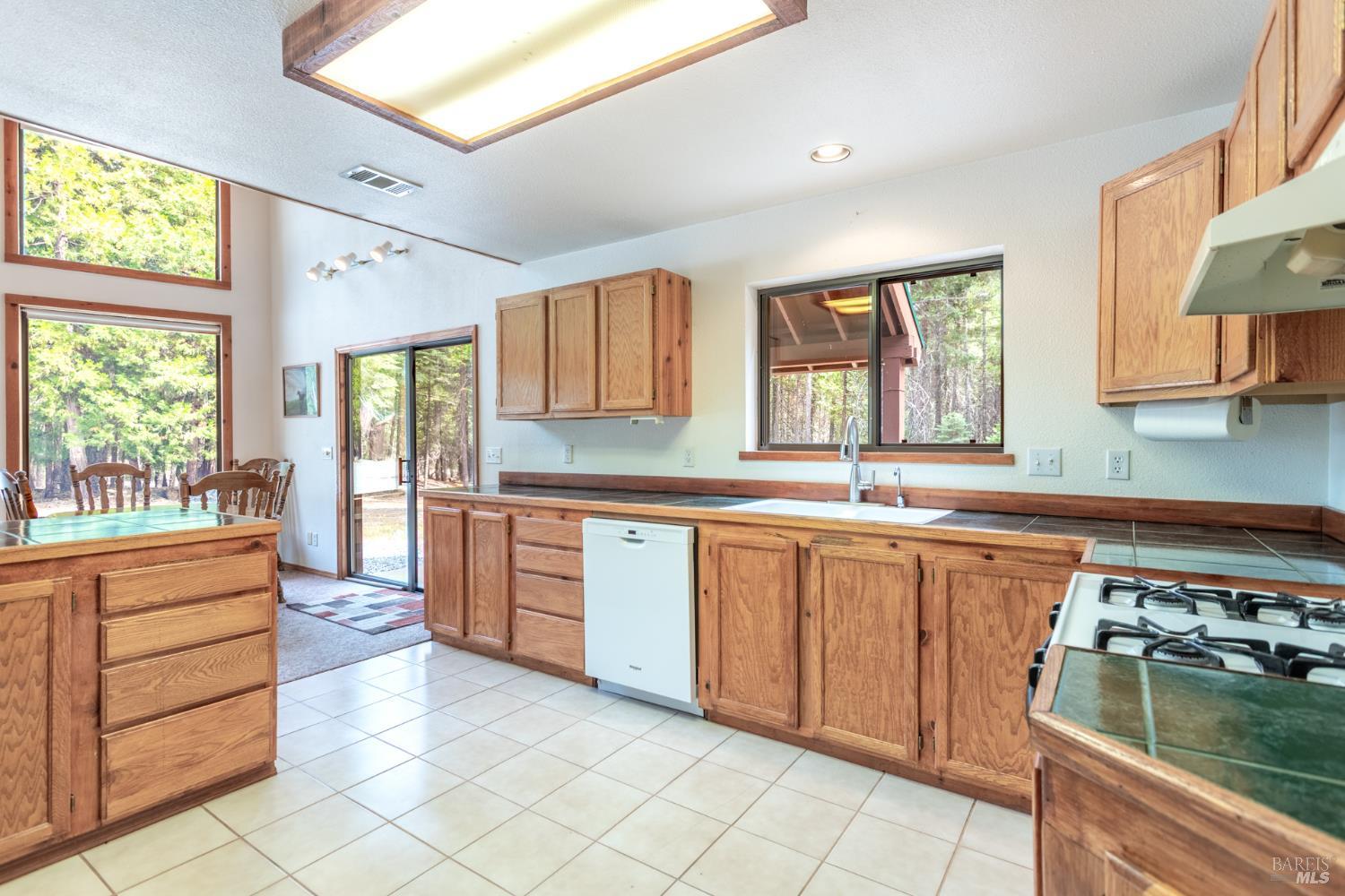 Detail Gallery Image 12 of 29 For 8876 Warner Way, Shingletown,  CA 96088 - 2 Beds | 2 Baths