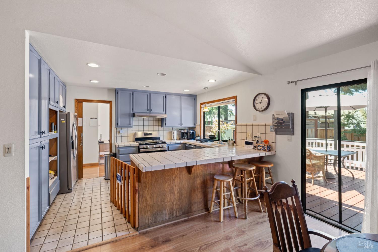 Detail Gallery Image 24 of 38 For 5525 Carriage Ln, Sonoma,  CA 95403 - 4 Beds | 2 Baths