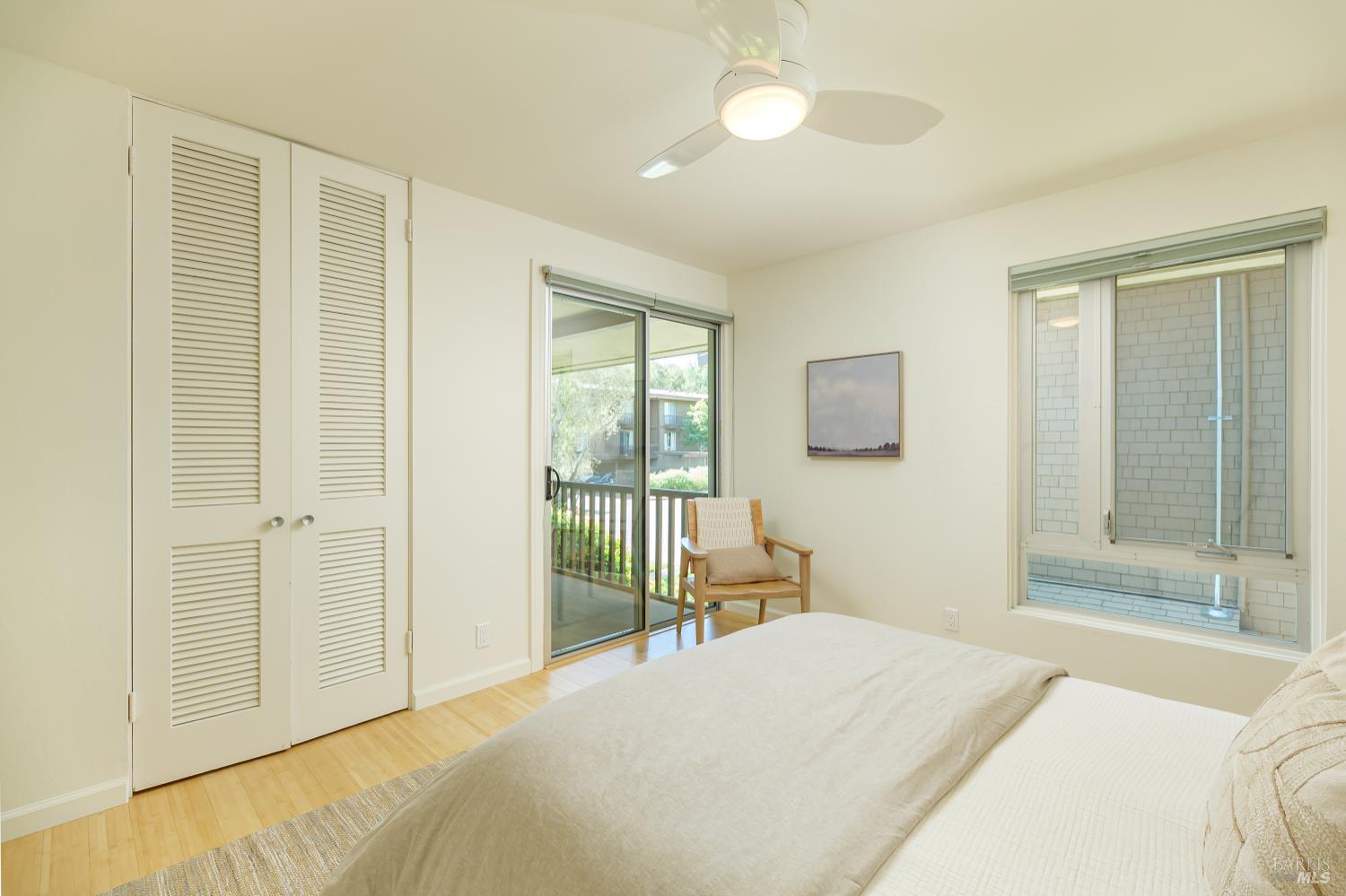 Detail Gallery Image 11 of 24 For 29 Surrey Ln, San Rafael,  CA 94903 - 3 Beds | 1/1 Baths