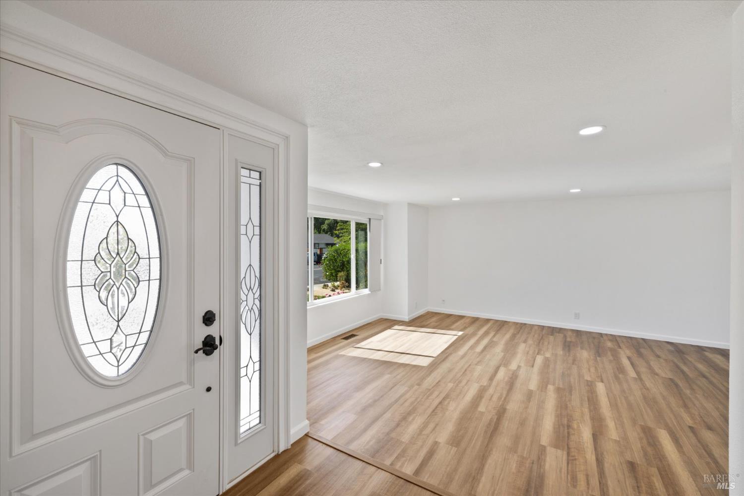 Detail Gallery Image 18 of 76 For 287 N. Alamo Dr, Vacaville,  CA 95688 - 4 Beds | 3 Baths