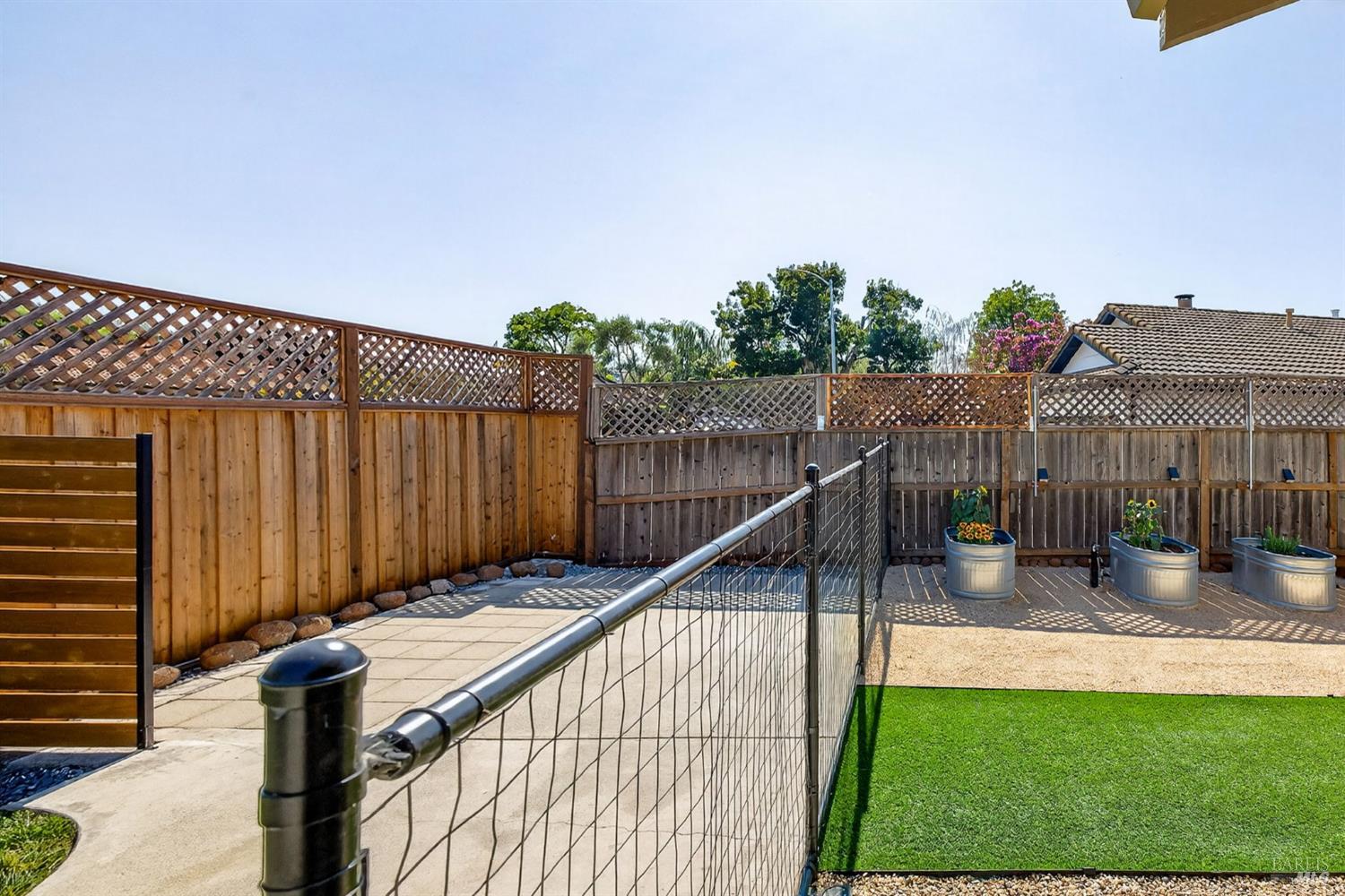 Detail Gallery Image 45 of 54 For 204 Prince Albert Ct, Petaluma,  CA 94954 - 3 Beds | 2 Baths