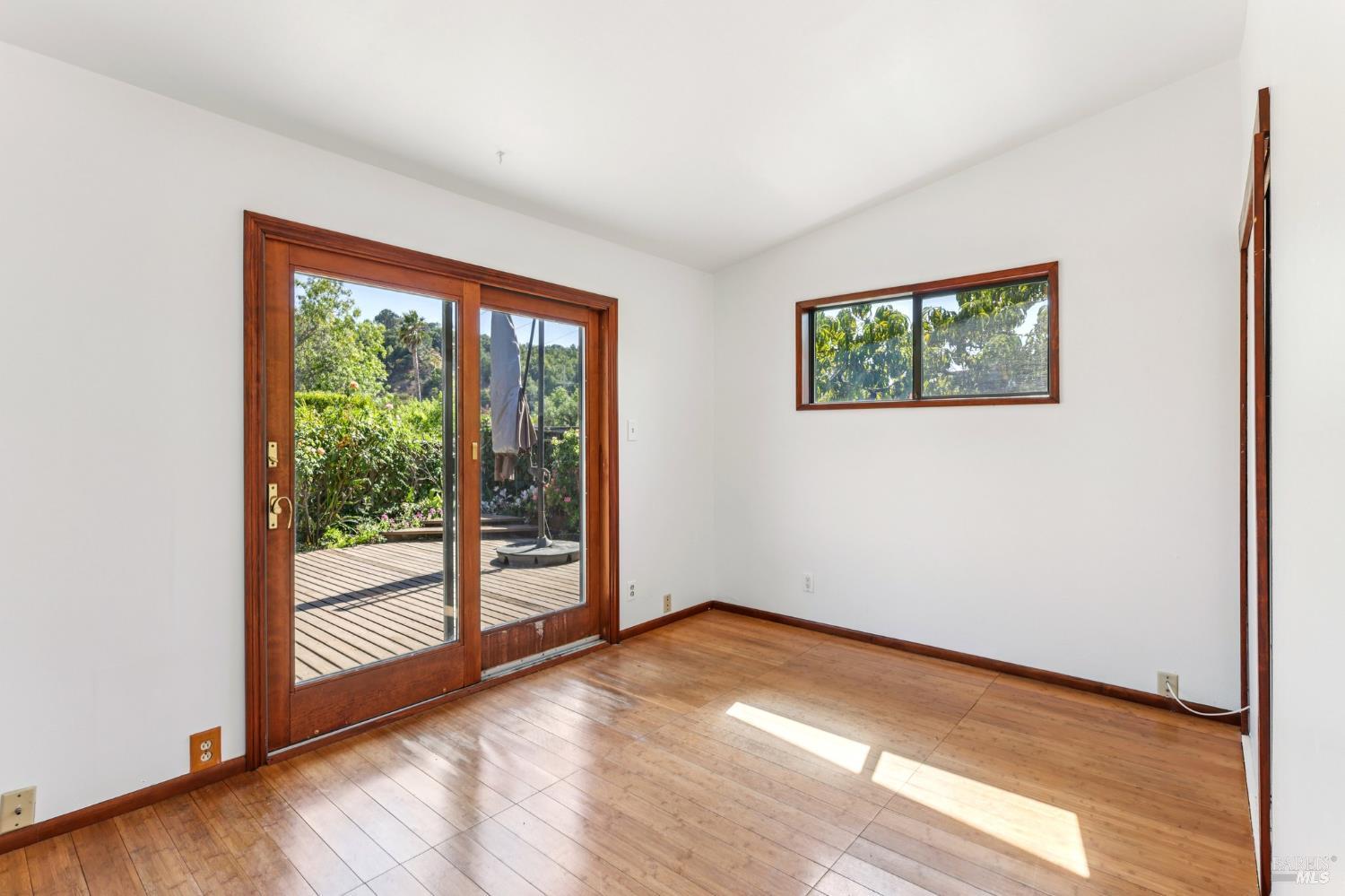 Detail Gallery Image 21 of 58 For 833 Estancia Way, San Rafael,  CA 94903 - 3 Beds | 2 Baths