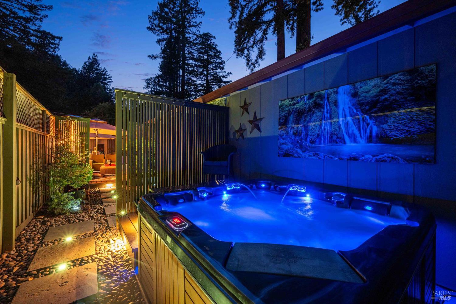 Detail Gallery Image 34 of 39 For 14735 Carrier Ln, Guerneville,  CA 95446 - 3 Beds | 2 Baths