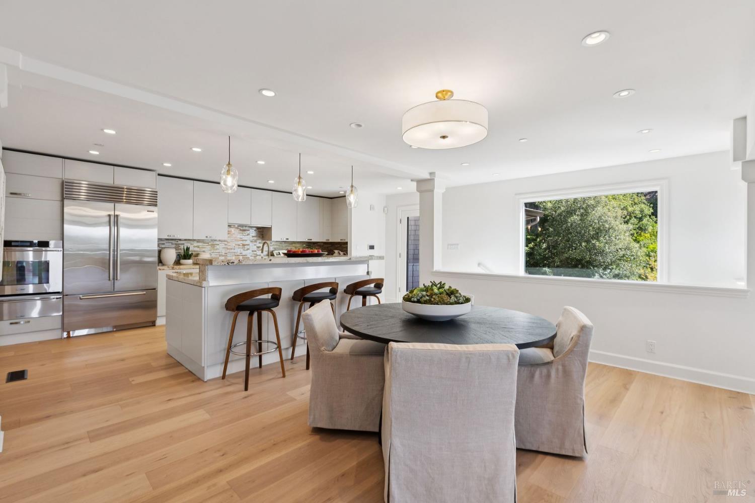 Detail Gallery Image 21 of 68 For 25 Mark Ter, Tiburon,  CA 94920 - 5 Beds | 4 Baths