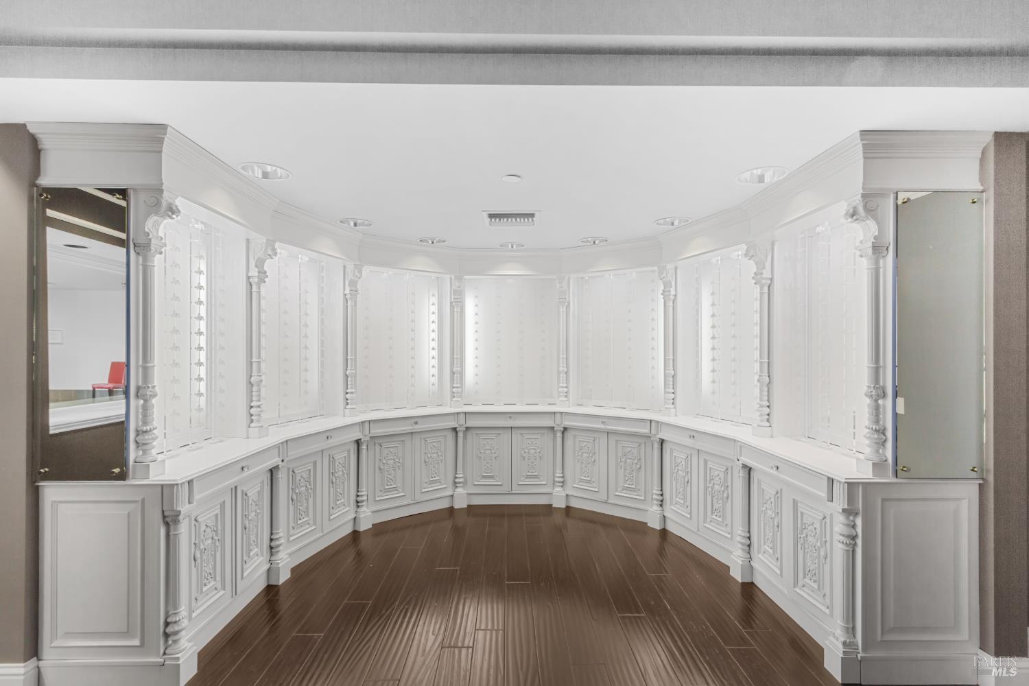 Detail Gallery Image 6 of 13 For 8911 Lakewood Dr #11,  Windsor,  CA 94592 - – Beds | – Baths
