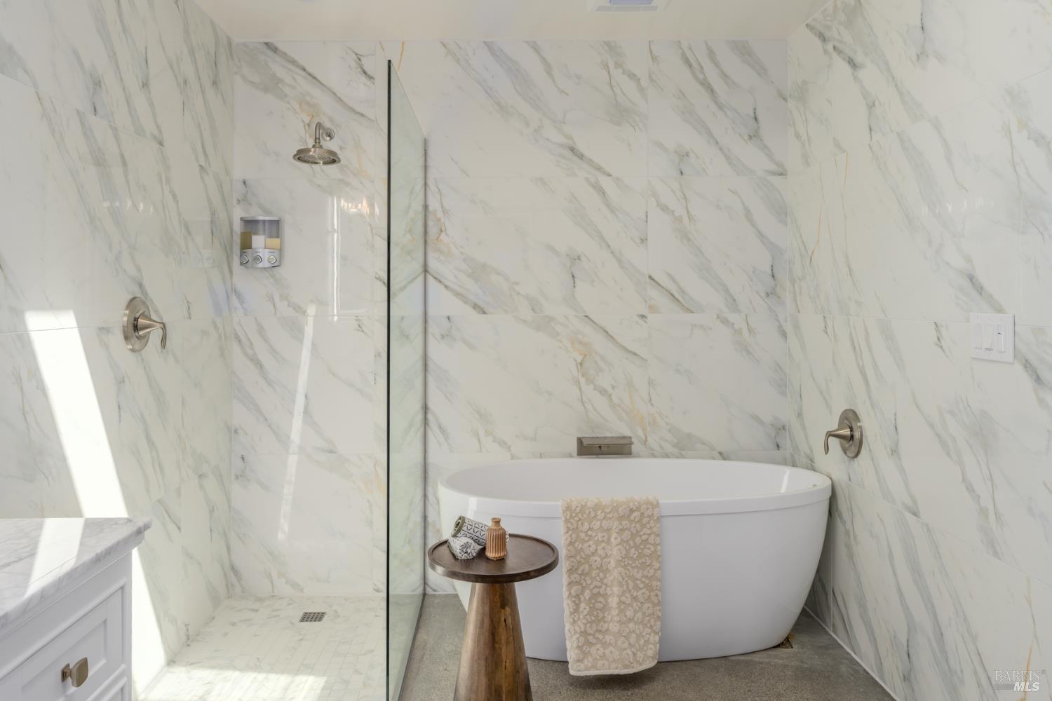 Detail Gallery Image 10 of 24 For 390 Treehaven Ln, Kenwood,  CA 95452 - 2 Beds | 2 Baths