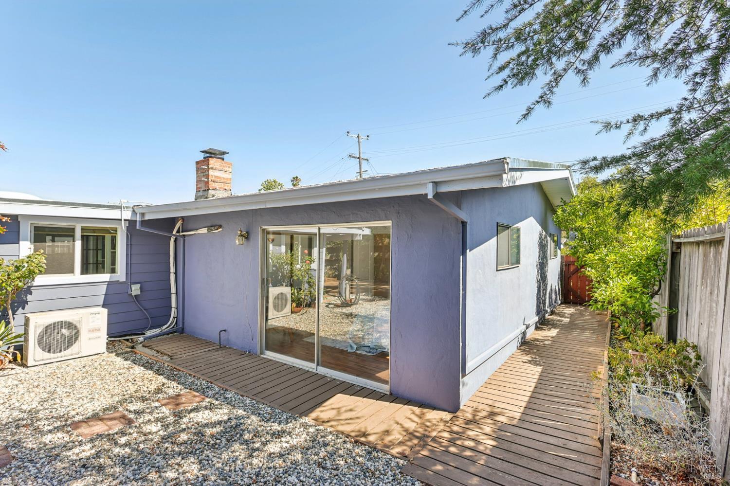 Detail Gallery Image 37 of 58 For 833 Estancia Way, San Rafael,  CA 94903 - 3 Beds | 2 Baths