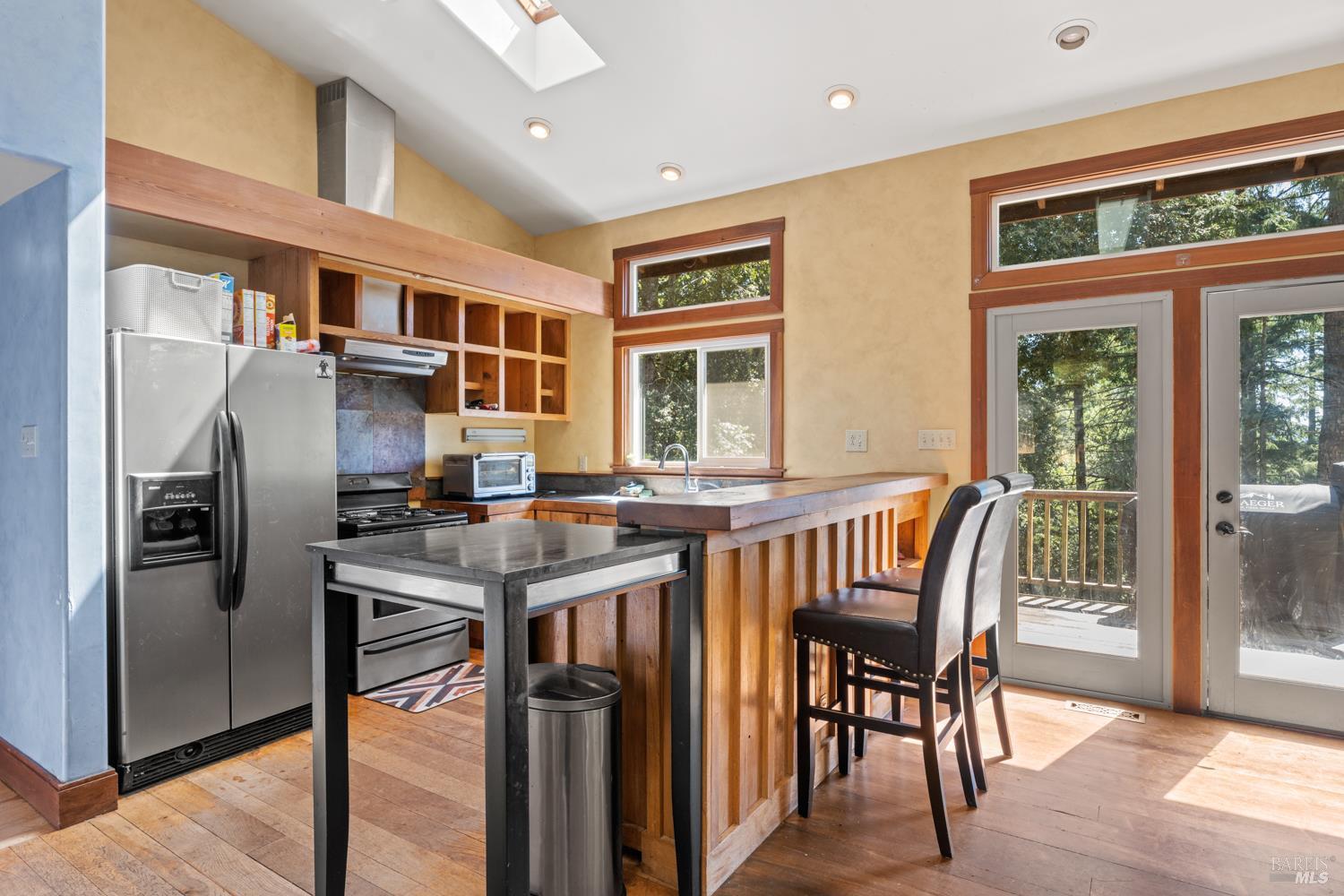 Detail Gallery Image 8 of 21 For 23851 Iris Ter, Willits,  CA 95490 - 2 Beds | 2 Baths