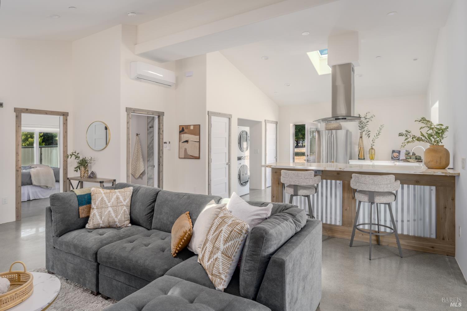 Detail Gallery Image 3 of 24 For 390 Treehaven Ln, Kenwood,  CA 95452 - 2 Beds | 2 Baths