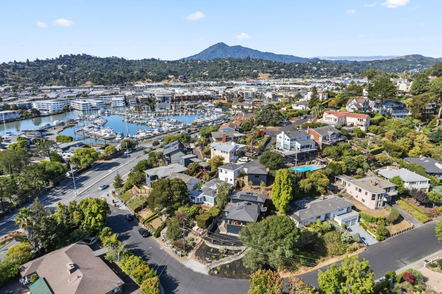 Detail Gallery Image 35 of 38 For 21 Marina Blvd, San Rafael,  CA 94901 - 2 Beds | 1/1 Baths
