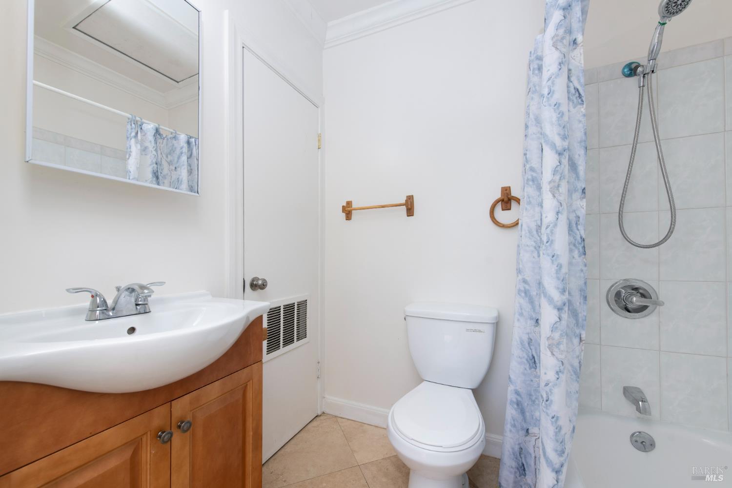 Detail Gallery Image 17 of 36 For 135 Gleason Ave, Vallejo,  CA 94590 - 2 Beds | 2 Baths