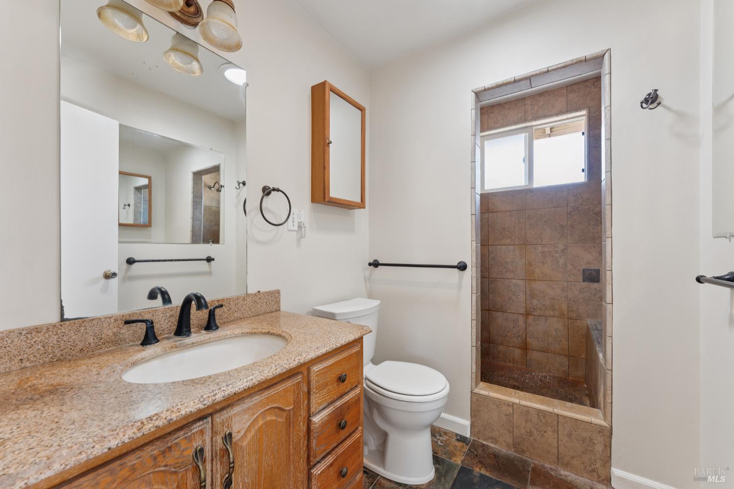 Detail Gallery Image 22 of 46 For 1795 Lovall Valley Rd, Sonoma,  CA 95476 - 3 Beds | 2 Baths