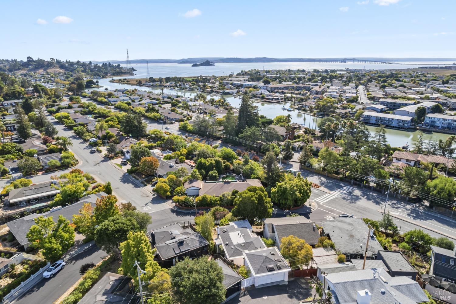 Detail Gallery Image 36 of 38 For 21 Marina Blvd, San Rafael,  CA 94901 - 2 Beds | 1/1 Baths