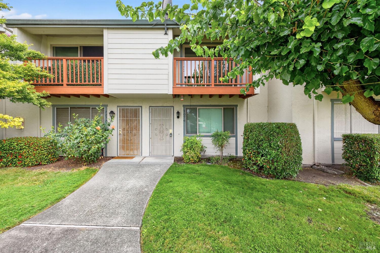 Detail Gallery Image 2 of 28 For 1076 Eleanor Ave, Rohnert Park,  CA 94928 - 2 Beds | 1/1 Baths