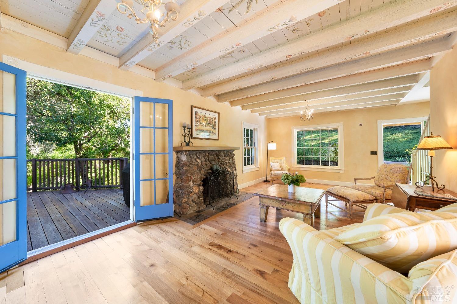 Detail Gallery Image 10 of 78 For 20205 Tumbling Mcd Rd, Philo,  CA 95466 - 4 Beds | 1/1 Baths