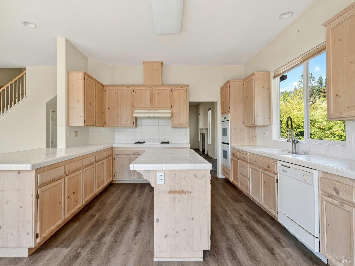 Detail Gallery Image 19 of 66 For 5794 Owl Hill Ave, Santa Rosa,  CA 95409 - 4 Beds | 2/1 Baths