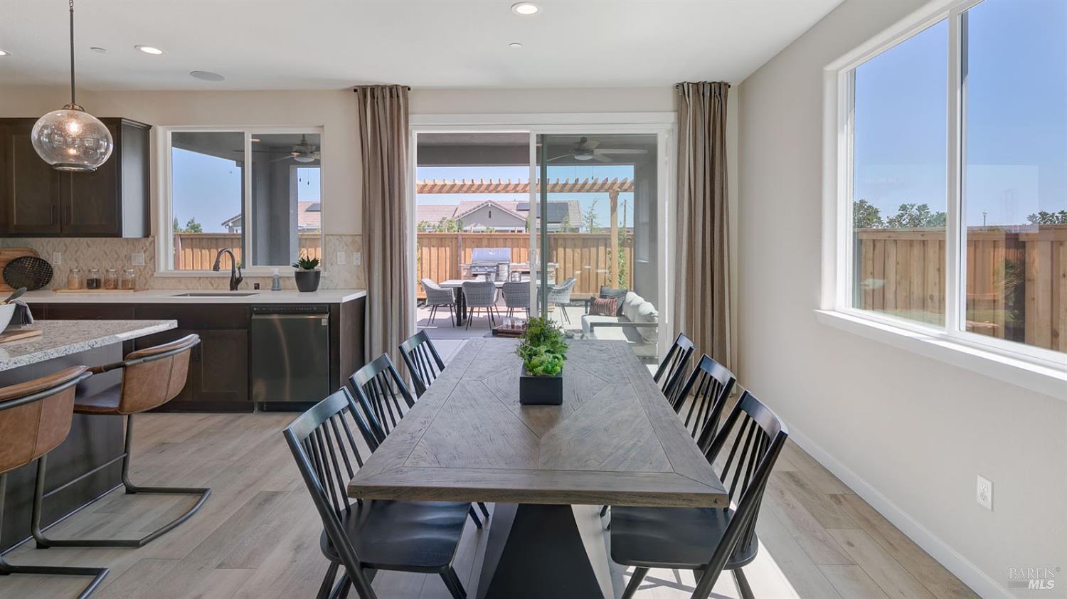 Detail Gallery Image 7 of 42 For 2640 Hopscotch St, Rio Vista,  CA 94571 - 2 Beds | 2 Baths