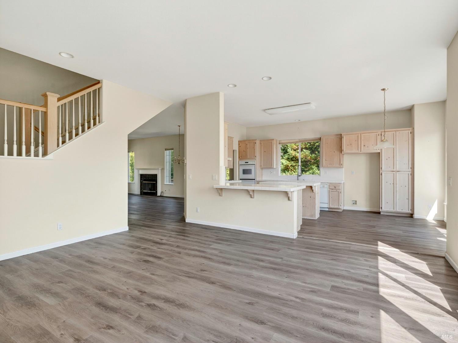 Detail Gallery Image 15 of 66 For 5794 Owl Hill Ave, Santa Rosa,  CA 95409 - 4 Beds | 2/1 Baths