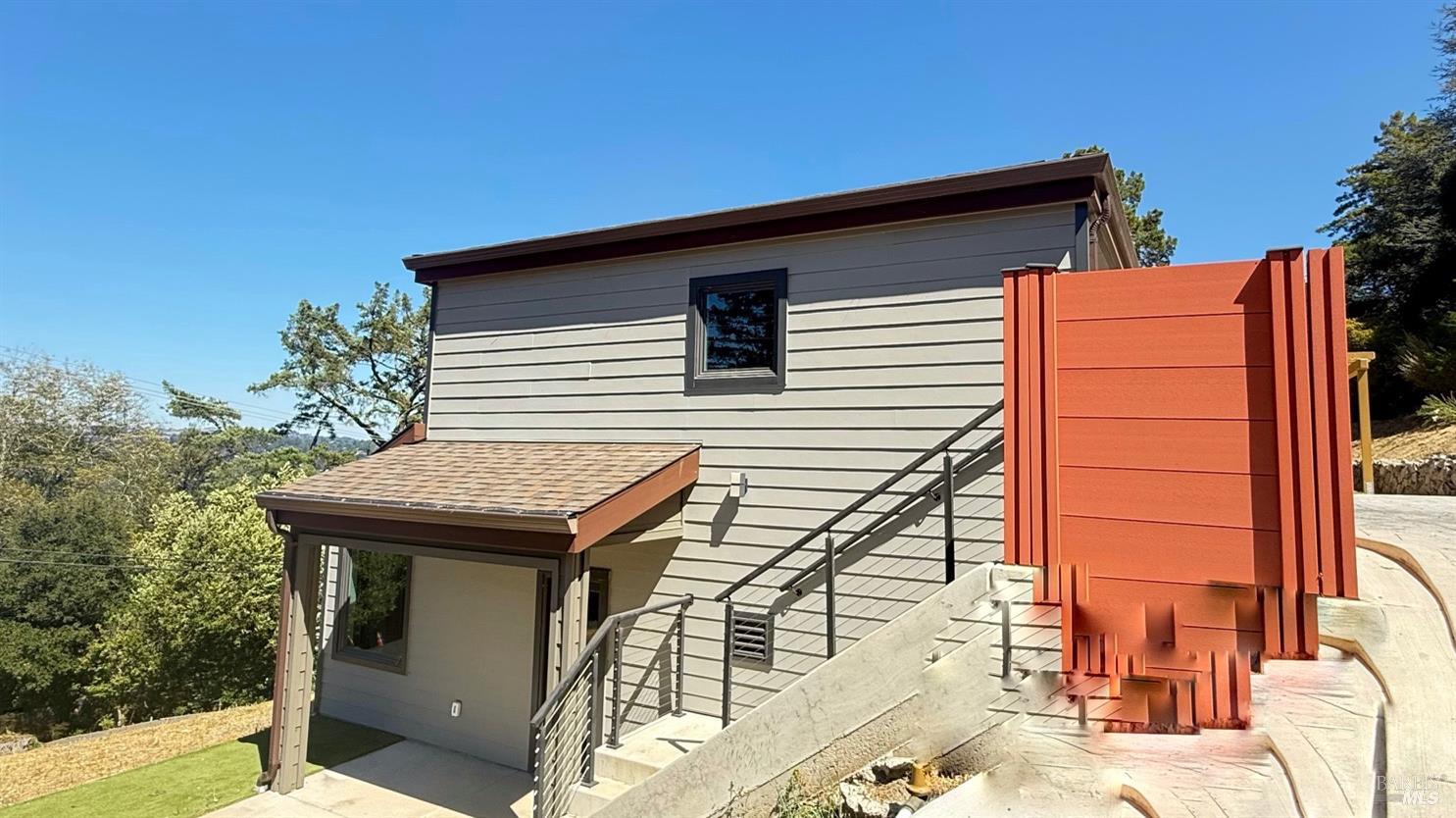 Detail Gallery Image 25 of 26 For 221 El Toyonal St, Orinda,  CA 94563 - 4 Beds | 3 Baths