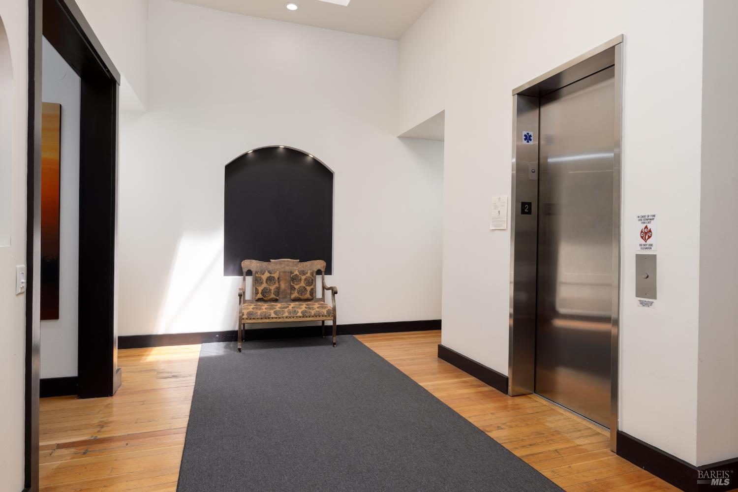 Detail Gallery Image 3 of 7 For 11 5th St #105-D,  Petaluma,  CA 94952 - – Beds | – Baths