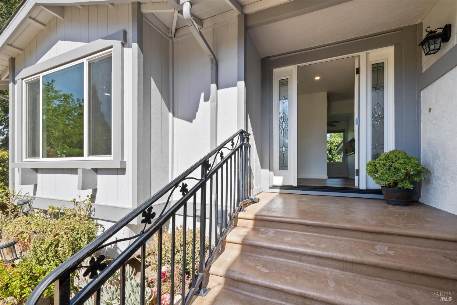 Detail Gallery Image 15 of 76 For 287 N. Alamo Dr, Vacaville,  CA 95688 - 4 Beds | 3 Baths