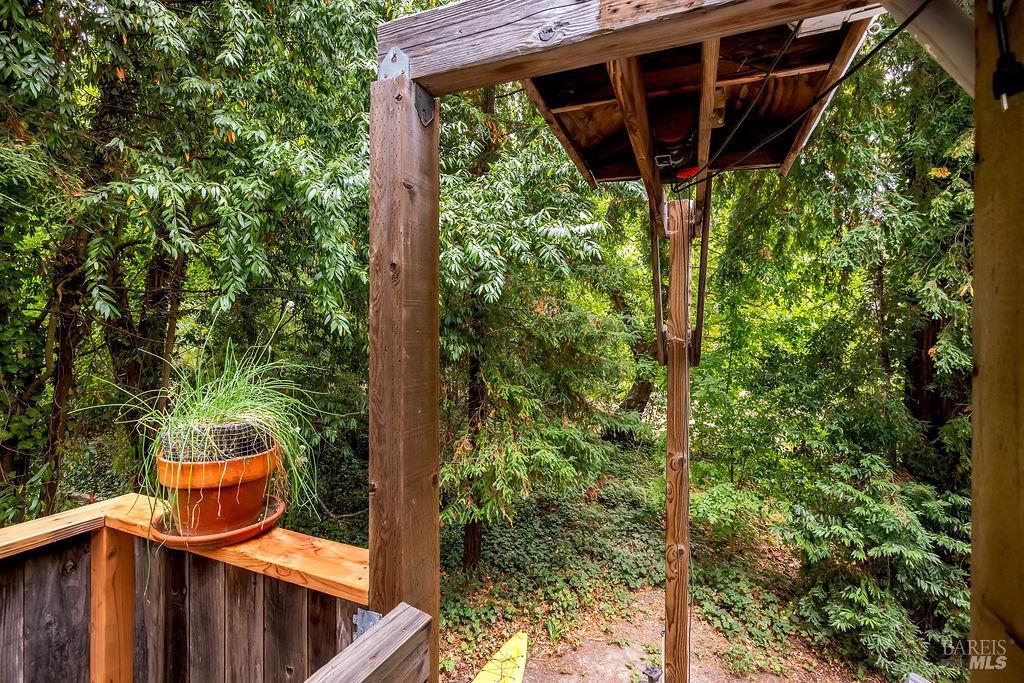 Detail Gallery Image 32 of 77 For 15990 Drake Rd, Guerneville,  CA 95446 - 1 Beds | 1 Baths